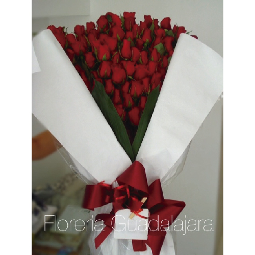 Ramo de 100 Rosas - Florería Guadalajara